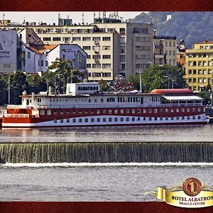 Albatros 3*, Prag Tschechische Republik